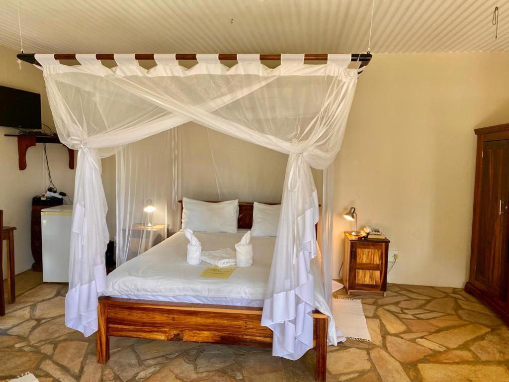 Tambuti Lodge Rundu Exterior foto